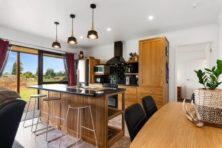 Photo of property in 10 Fryer Road, Hamurana, 3097