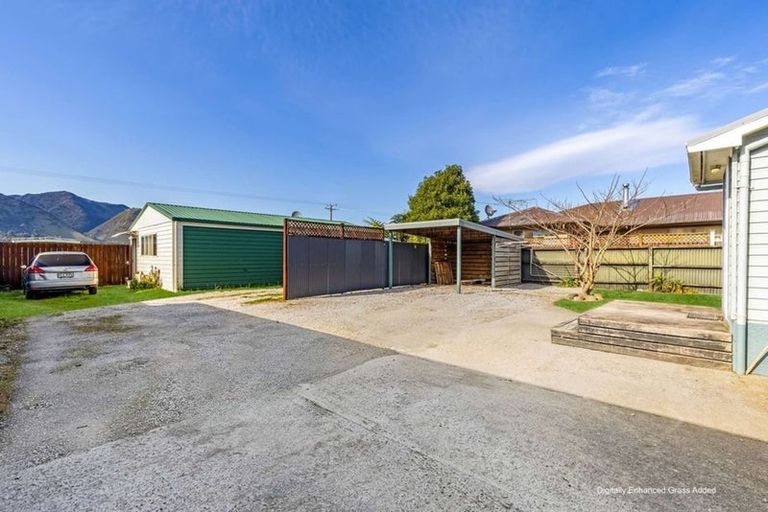 Photo of property in 178 Abel Tasman Drive, Takaka, 7183