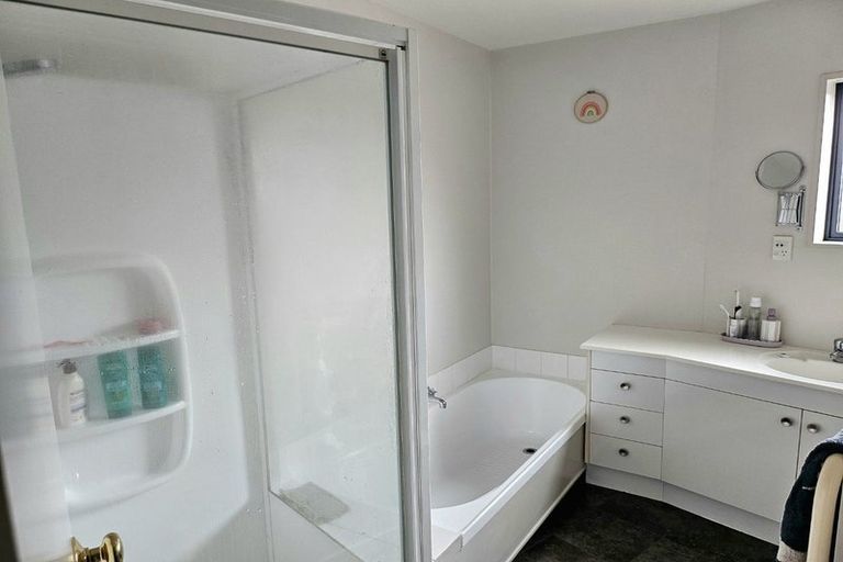 Photo of property in 54 Parade Court, Addington, Christchurch, 8024