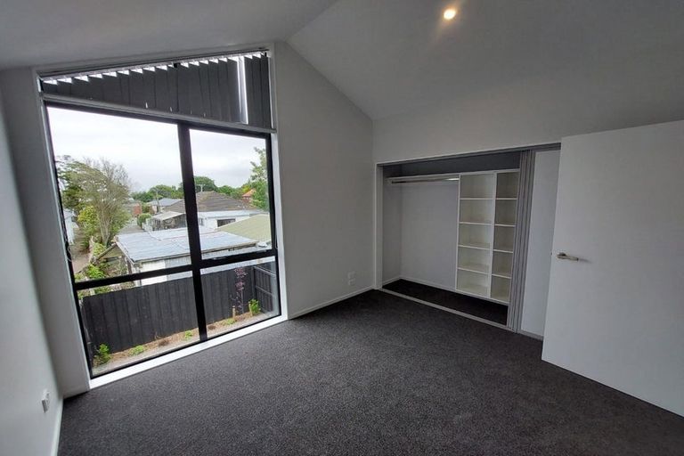 Photo of property in 2/26 Grassmere Street, Papanui, Christchurch, 8052