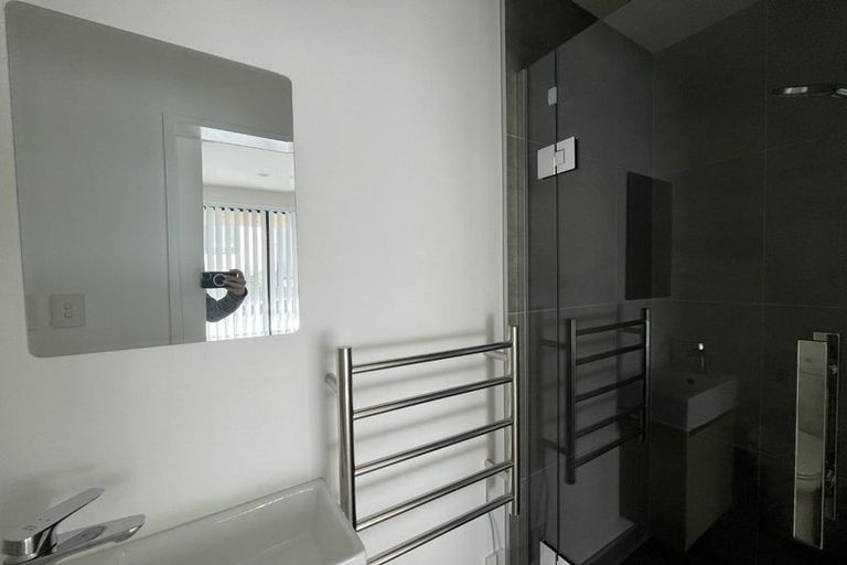 Photo of property in 31 Hinonga Loop, Silverdale, 0932