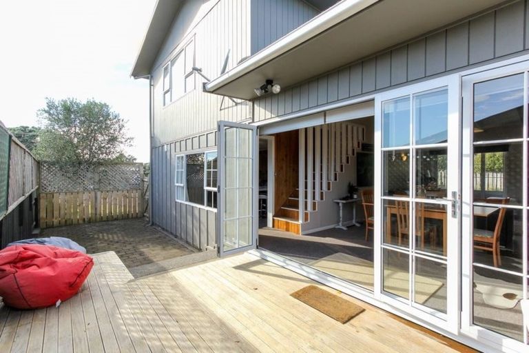 Photo of property in 114 Wairau Road, Oakura, 4314