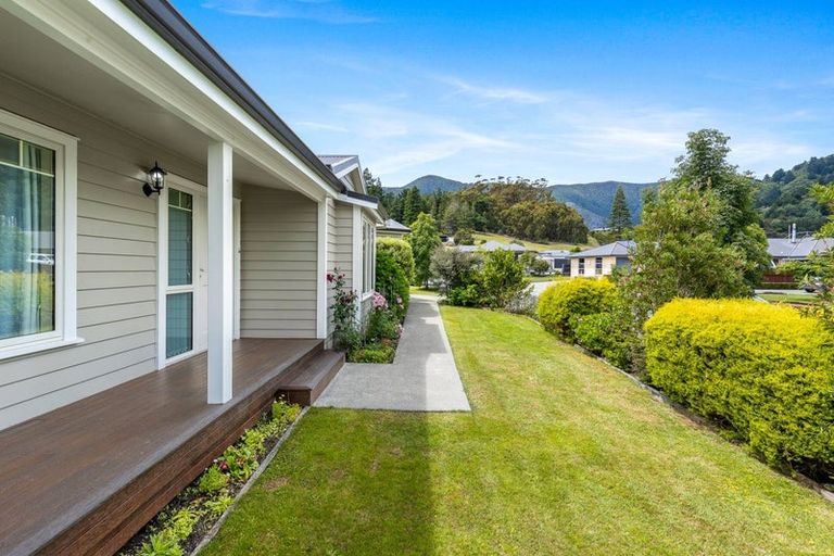 Photo of property in 19a Admiralty Place, Waikawa, Picton, 7220