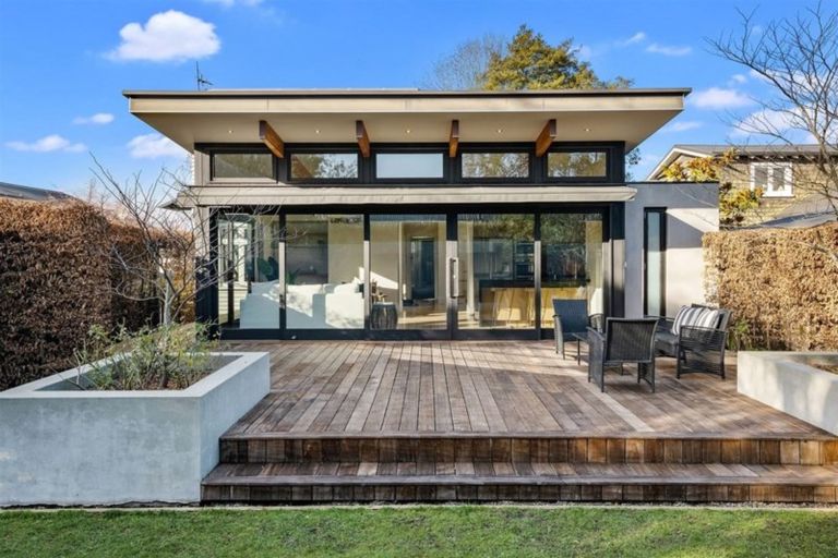 Photo of property in 3 Brenchley Avenue, Strowan, Christchurch, 8052