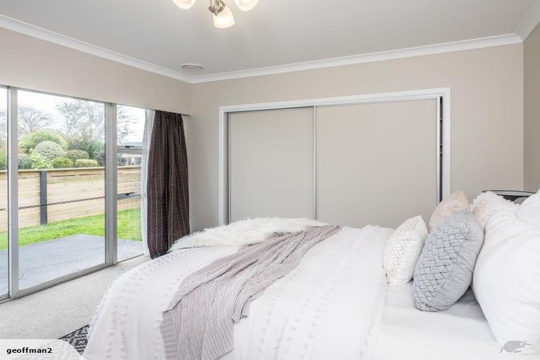 Photo of property in 60 Sylvan Avenue, Waikanae, 5036