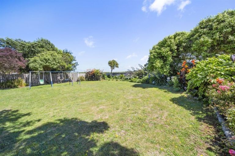 Photo of property in 14 Barclay Road, Okaiawa, Hawera, 4671