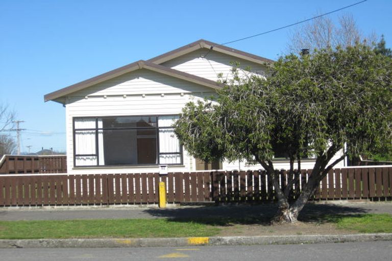 Photo of property in 91 Broadway, Carterton, 5713
