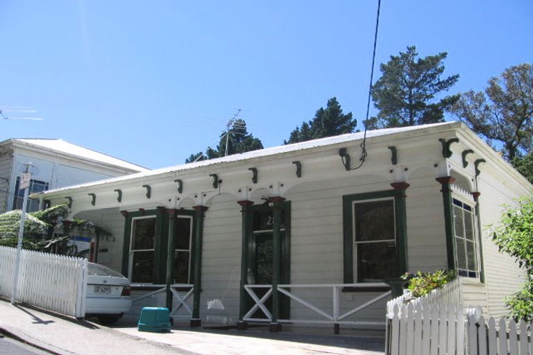 Photo of property in 28 Devon Street, Aro Valley, Wellington, 6021