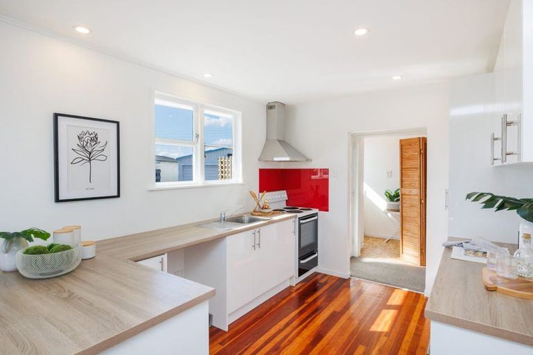 Photo of property in 20 Pinedale Parade, Milson, Palmerston North, 4414