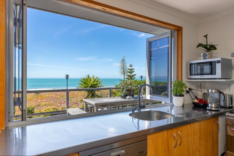 Photo of property in 120 Rarangi Beach Road, Rarangi, Blenheim, 7273
