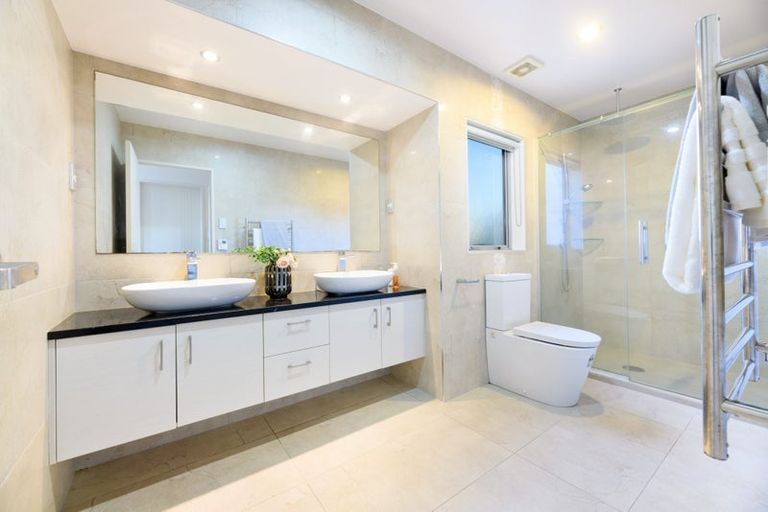 Photo of property in 90 Babich Road North, Ranui, Auckland, 0612