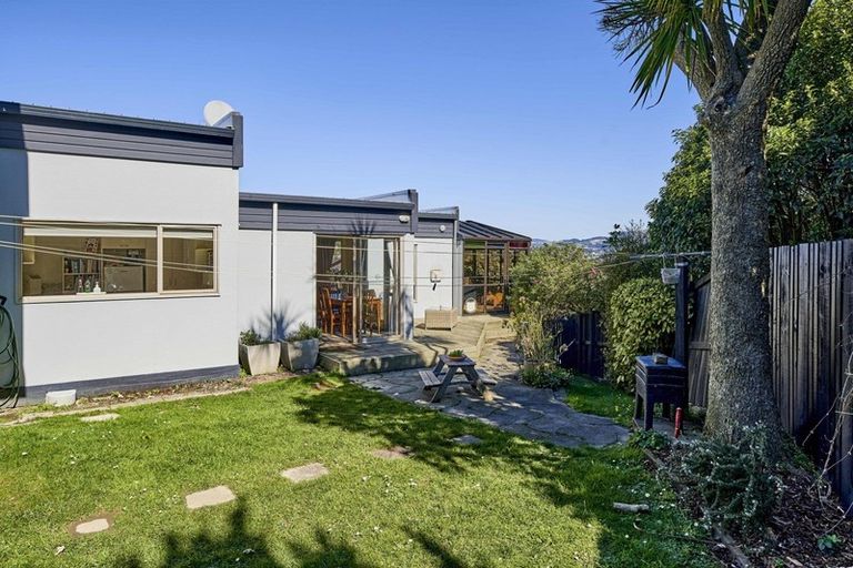 Photo of property in 31 Penryn Drive, Camborne, Porirua, 5026
