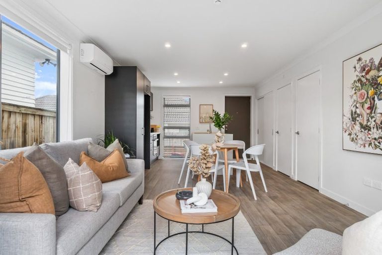 Photo of property in 8a Totara Road, Manurewa, Auckland, 2102