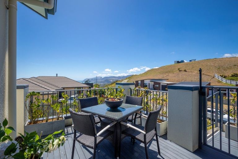 Photo of property in 1 Crown Terrace, Britannia Heights, Nelson, 7010