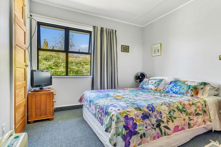 Photo of property in 129 Meeanee Road, Jervoistown, Napier, 4112