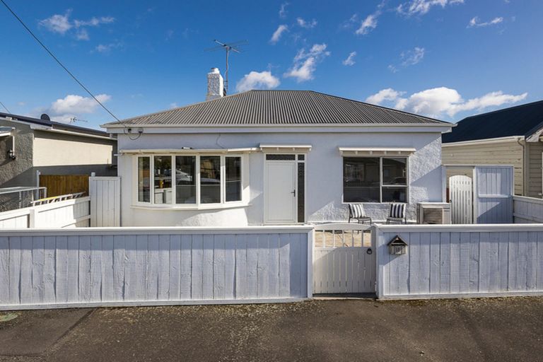 Photo of property in 18 Scott Street, Saint Kilda, Dunedin, 9012