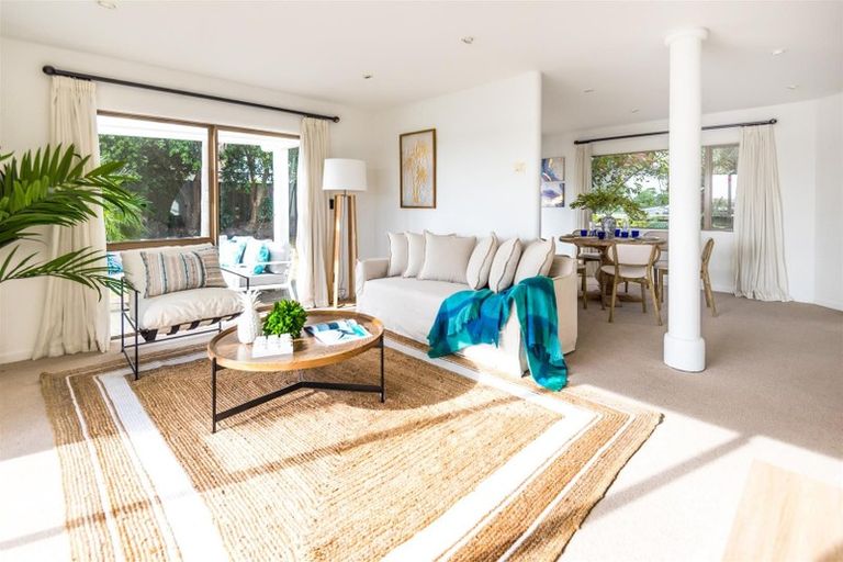 Photo of property in 6 Shepherds Road, Papakura, 2110