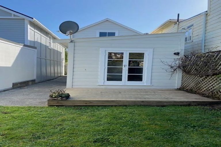 Photo of property in 100 Elizabeth Street, Mount Victoria, Wellington, 6011