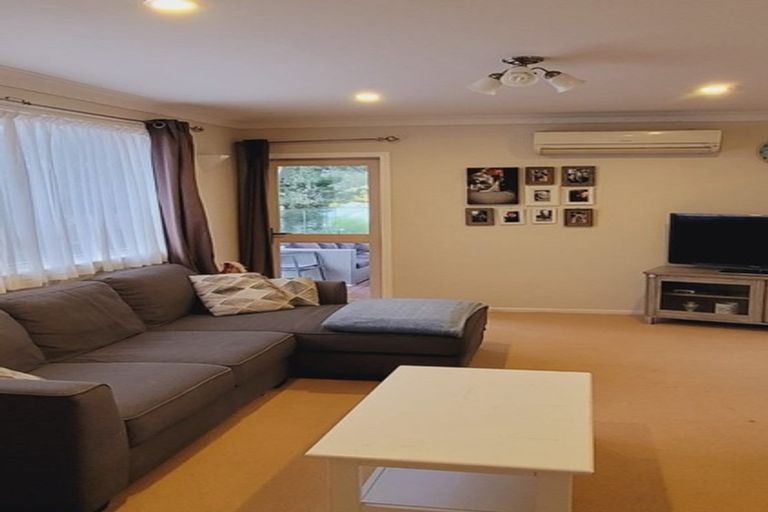 Photo of property in 41 Chorley Avenue, Massey, Auckland, 0614