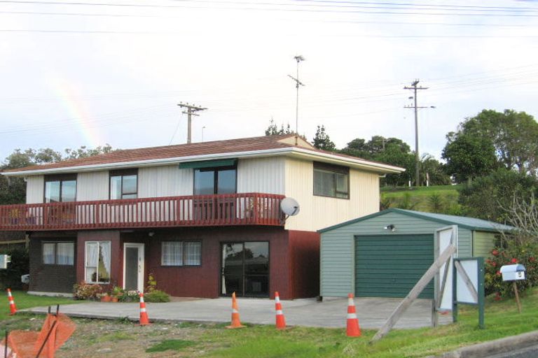 Photo of property in 2 Ferndale Drive, Snells Beach, 0920