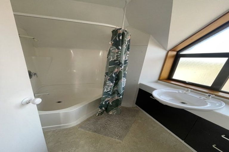 Photo of property in 158c Edgeware Road, Edgeware, Christchurch, 8013