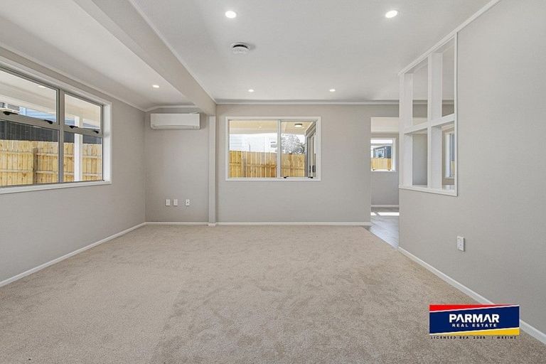 Photo of property in 4/153 Wallace Road, Mangere Bridge, Auckland, 2022