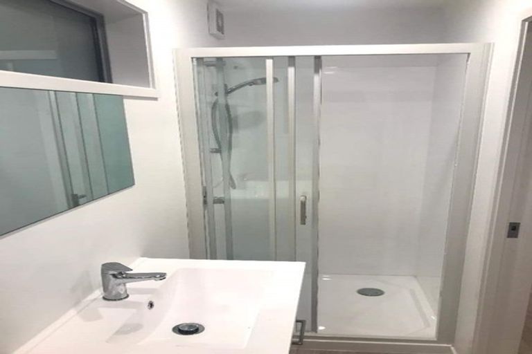 Photo of property in 7 Skyla Place, Massey, Auckland, 0614