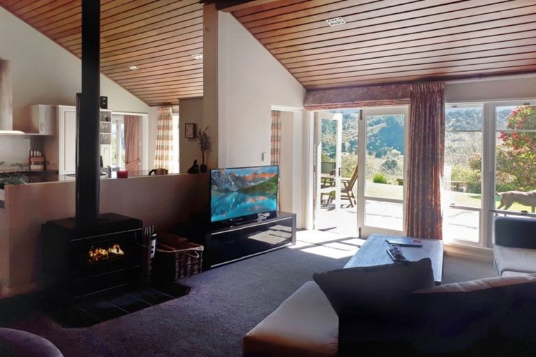 Photo of property in 25 Marsack Road, Taumarunui, 3992