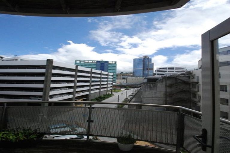 Photo of property in Columbia Apartments, 14/32 Cuba Street, Te Aro, Wellington, 6011