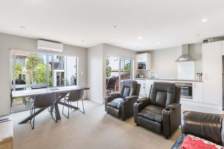 Photo of property in 55a Nautilus Drive, Gulf Harbour, Whangaparaoa, 0930