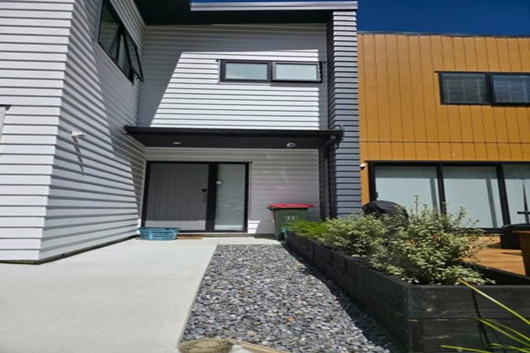 Photo of property in 32 Pembroke Road, Northland, Wellington, 6012