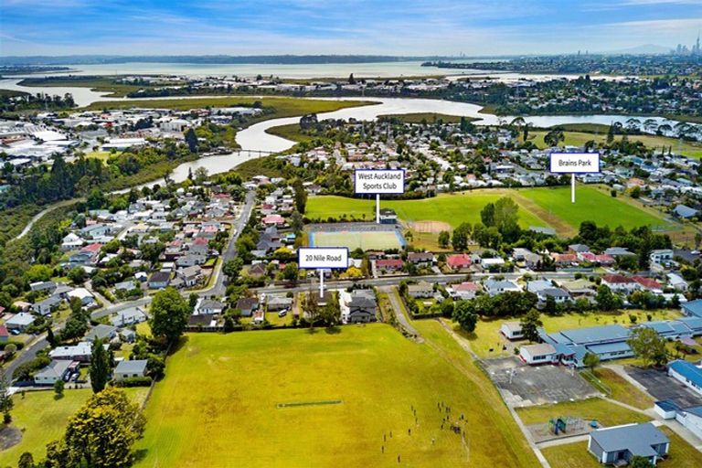 Photo of property in 20 Nile Road, Kelston, Auckland, 0602