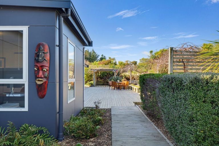 Photo of property in 17 Waka Tete Place, Waitarere, Levin, 5510