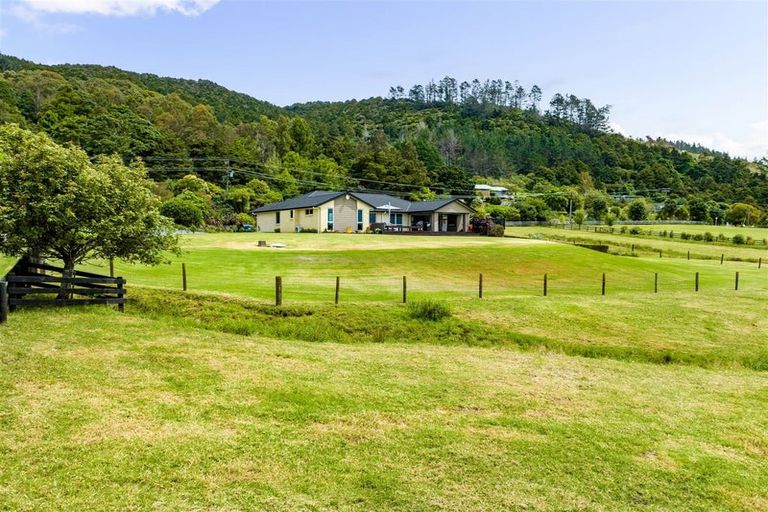Photo of property in 535 Crane Road, Kauri, Kamo, 0185