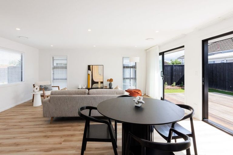 Photo of property in 4a Bristol Crescent, Roslyn, Palmerston North, 4414