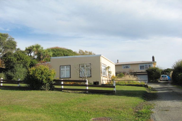 Photo of property in 18 Stirling Street, Kakanui, Oamaru, 9495