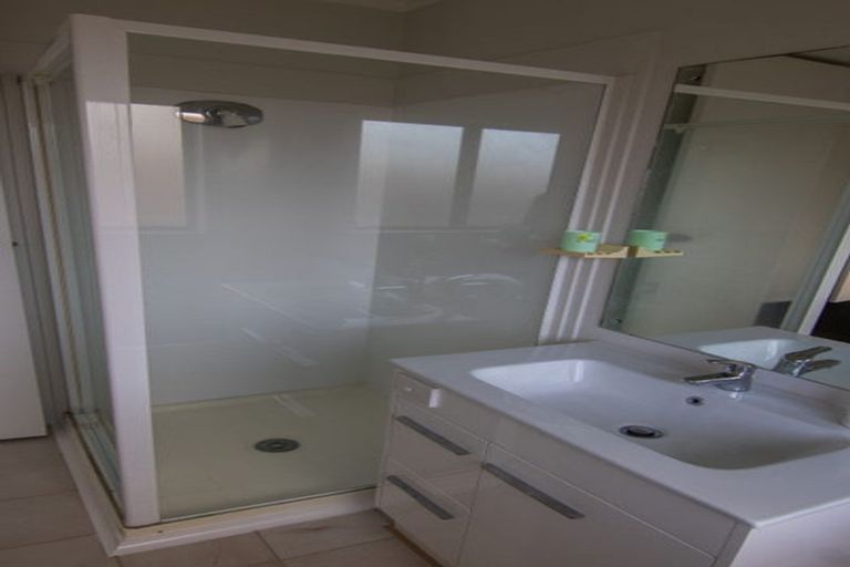 Photo of property in 193 Burswood Drive, Burswood, Auckland, 2013