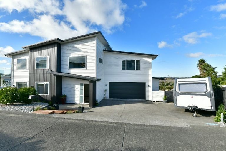 Photo of property in 36 Manhattan Rise, Orewa, 0931