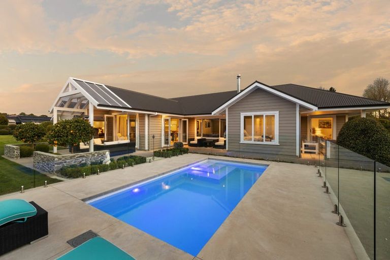 Photo of property in 2 September Grove, Tamahere, Hamilton, 3283
