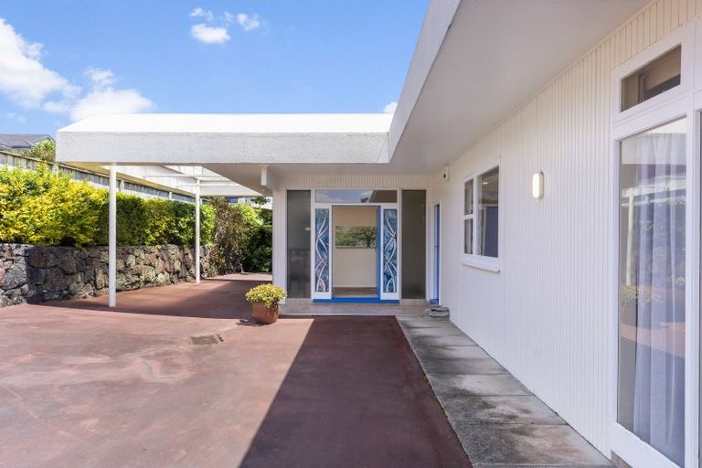 Photo of property in 84 Bramley Drive, Farm Cove, Auckland, 2012