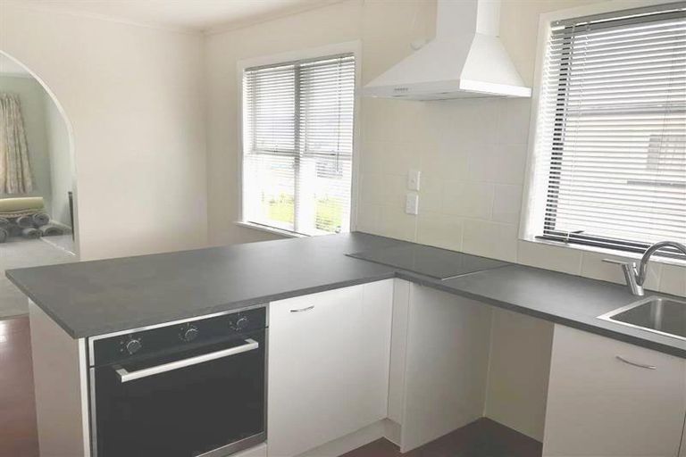 Photo of property in 6 Tindall Crescent, Otara, Auckland, 2023