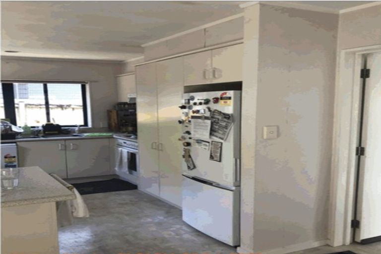 Photo of property in 3/111 Wellington Street, Howick, Auckland, 2014