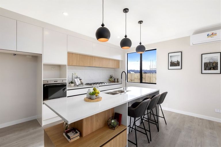 Photo of property in 107 Schoolside Road, Kumeu, 0810