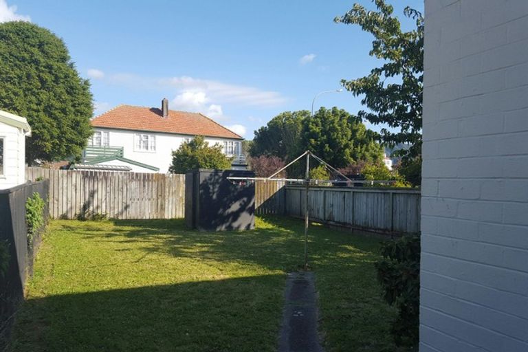 Photo of property in 46 Athlone Crescent, Avalon, Lower Hutt, 5011