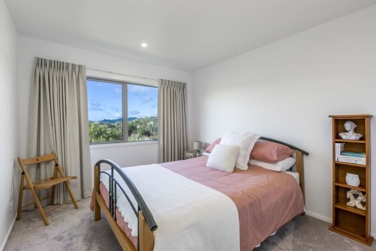 Photo of property in 35 Hawks Ridge Rise, Dome Forest, Warkworth, 0981