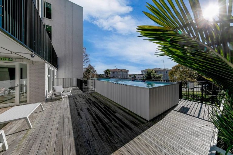Photo of property in 1817a Great North Road, Avondale, Auckland, 1026