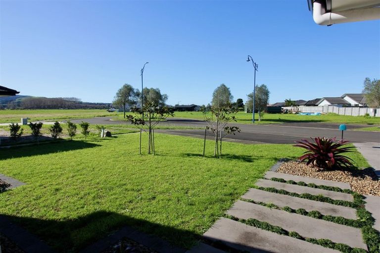 Photo of property in 5 Tango Way, Whitianga, 3510