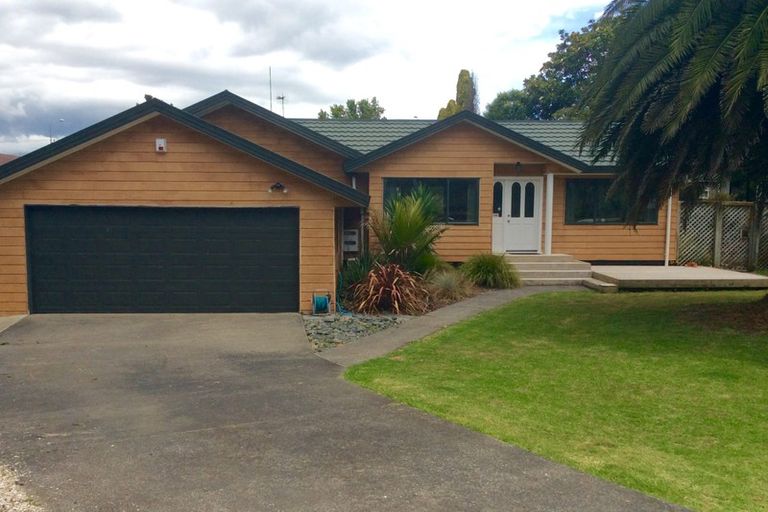 Photo of property in 7 Tokay Place, Huapai, Kumeu, 0810