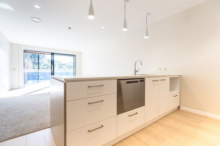 Photo of property in The Victor, 205/4 Bute Road, Browns Bay, Auckland, 0630