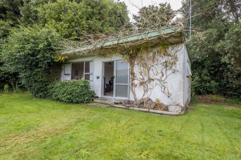 Photo of property in 70 Tasman Road, Otaki Beach, Otaki, 5512